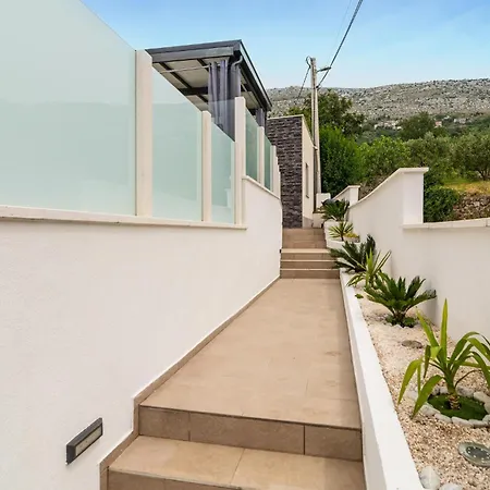 Awesome In * Srinjine