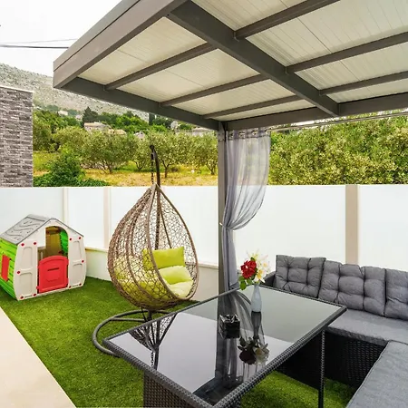 Awesome In Holiday home