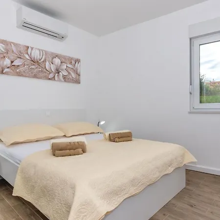 Awesome In Holiday home